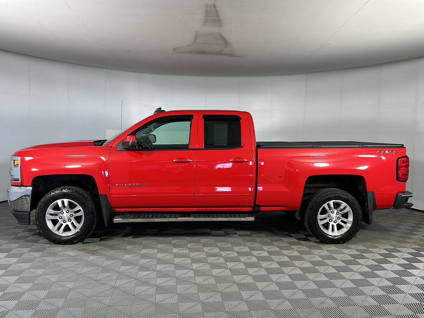 Used 2019 Red Hot Chevrolet LT image 5