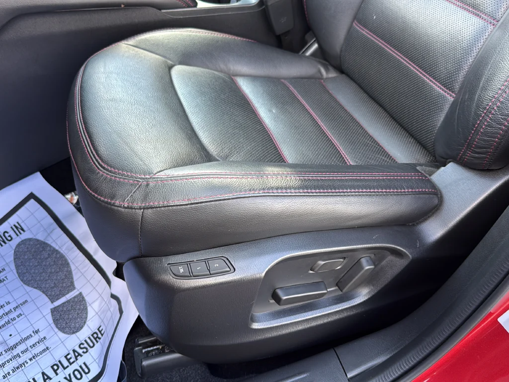 Used 2025 Red Mazda 2.5 Turbo Premium image 18