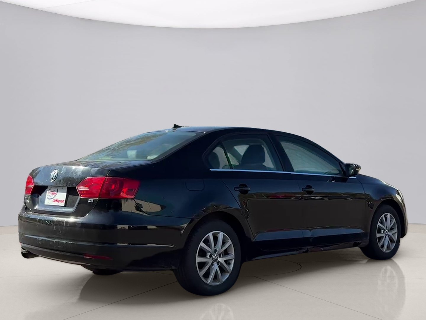 Used 2014 Black Volkswagen SE image 6