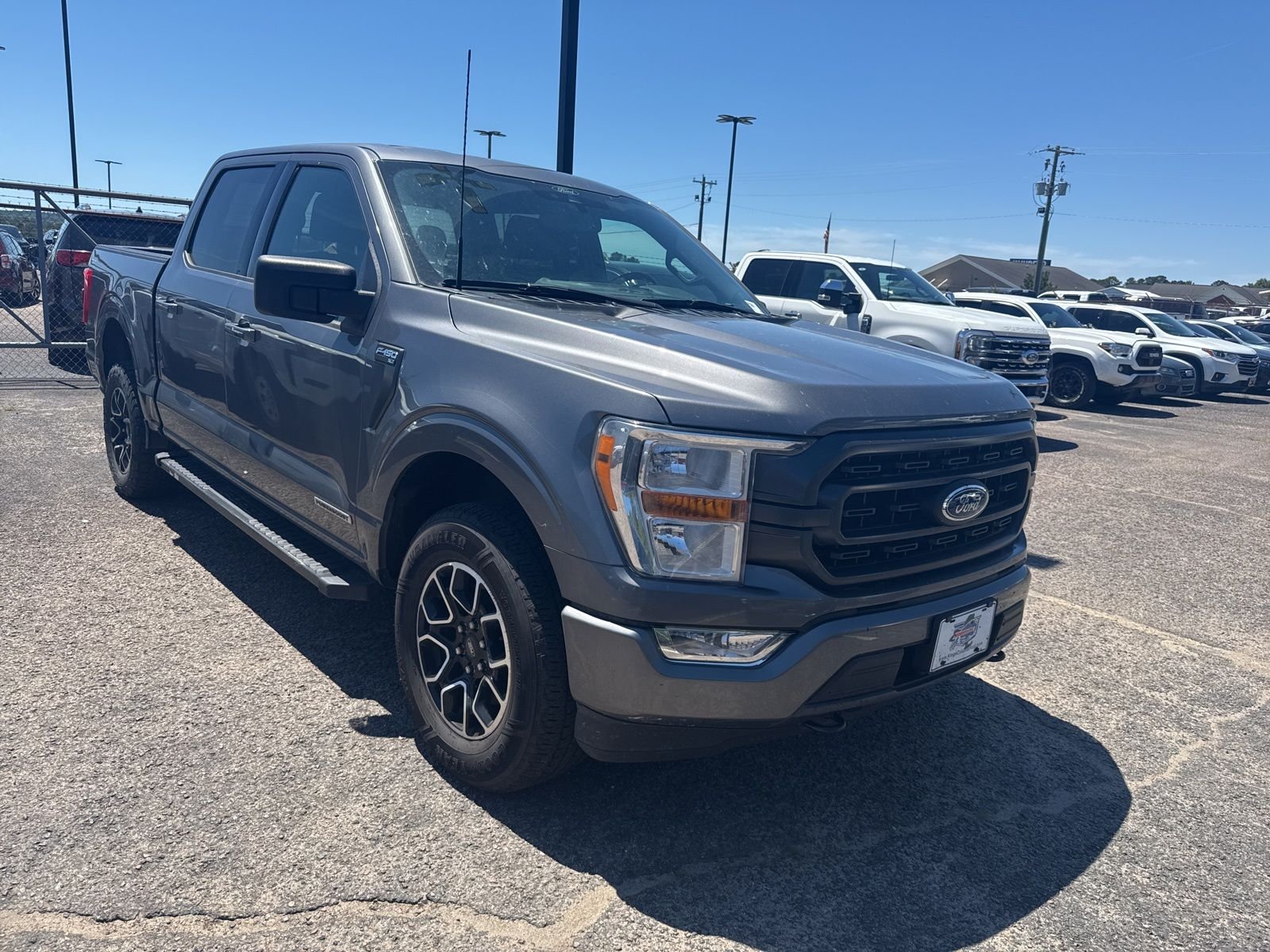 2022 Ford F-150 XLT 4x4 SuperCrew 145 in's photo