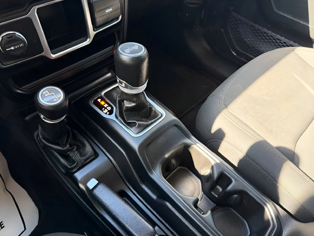 Used 2021 Granite Crystal Metallic Clearcoat Jeep Unlimited Sport image 27