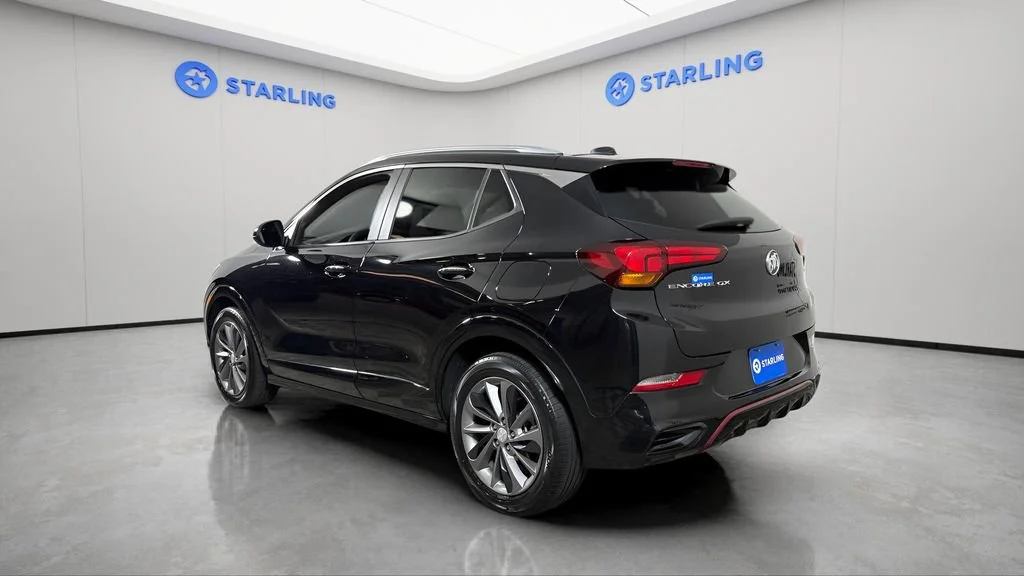 Used 2022 Ebony Twilight Metallic Buick Select image 5