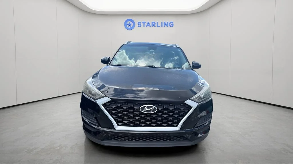 Used 2020 Black Hyundai Value image 3
