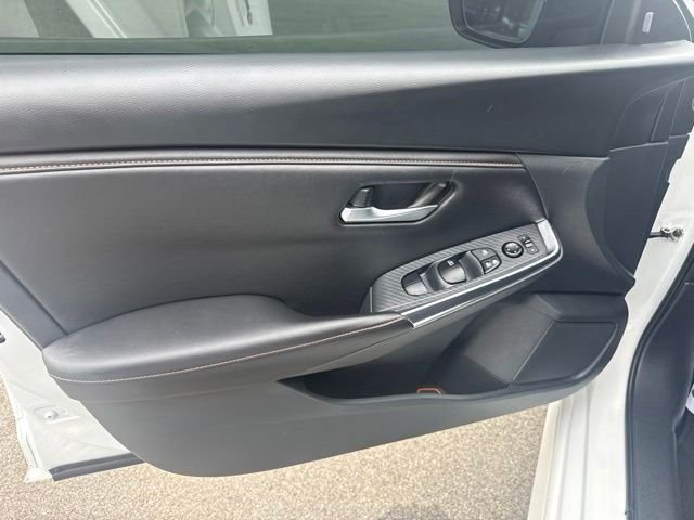 Used 2023 White Nissan SR image 14