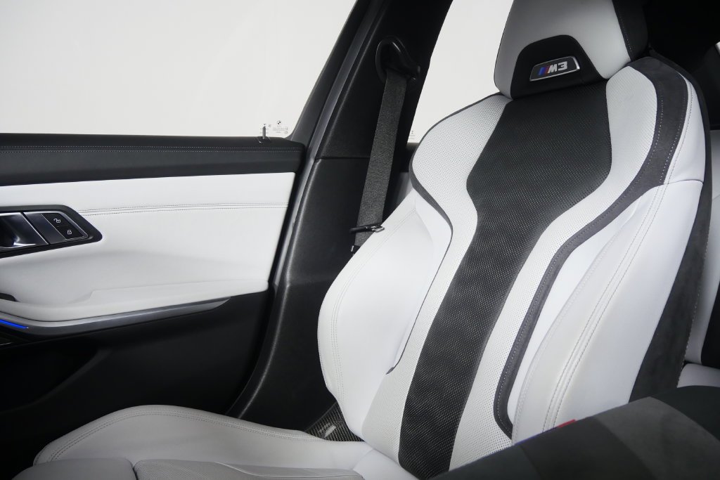 Used 2022 Blue Metallic BMW Base image 39