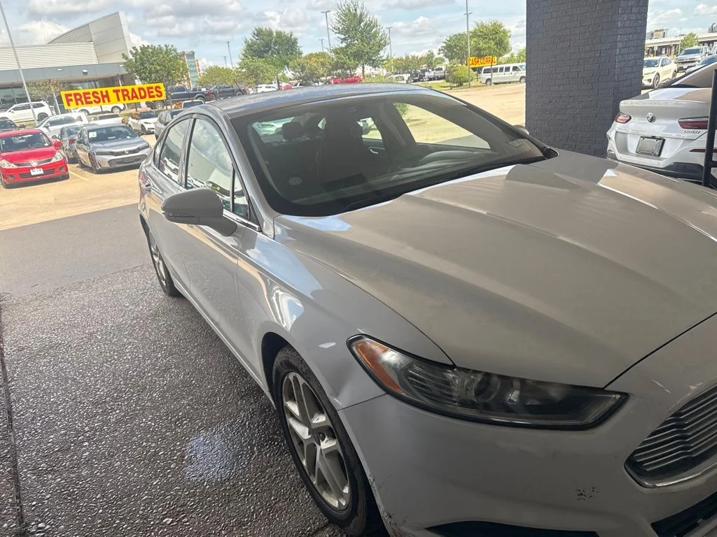 Used 2014 White Ford SE image 5