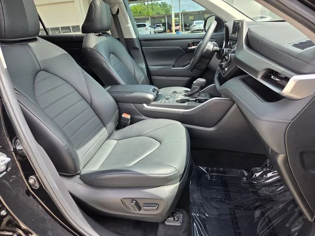Used 2024 Black Toyota XLE image 16