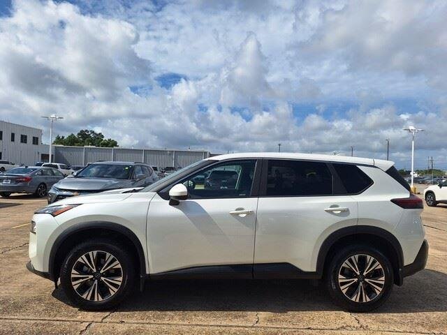 Used 2023 Pearl White Tricoat Nissan SV image 2