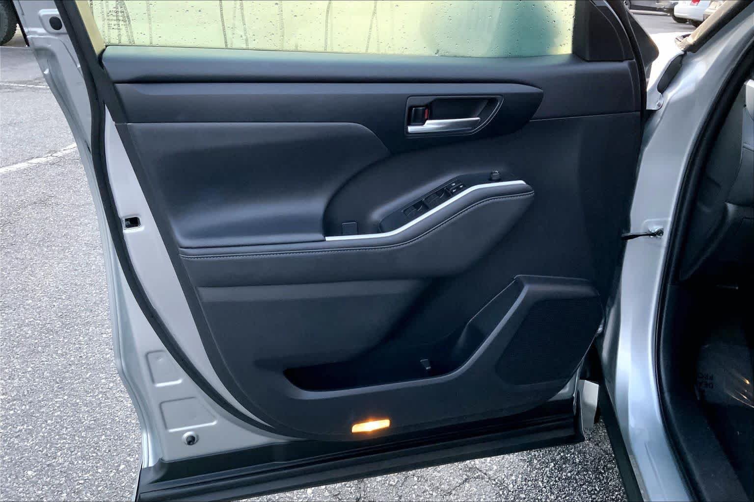 2024 Toyota Highlander XSE - Photo 21