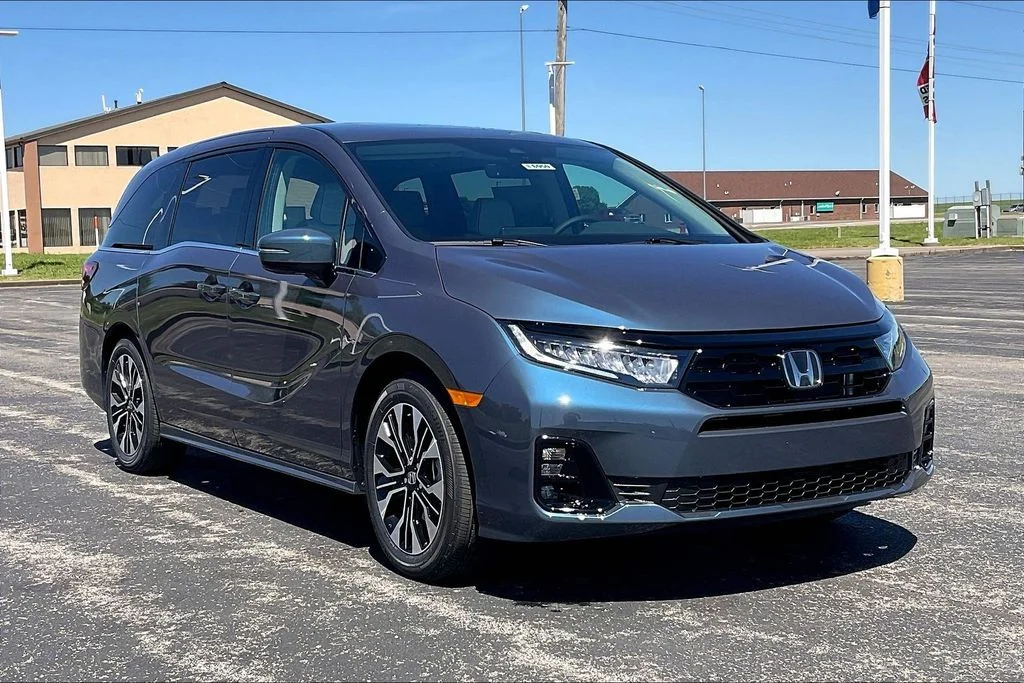 2026 Honda Odyssey Elite's photo