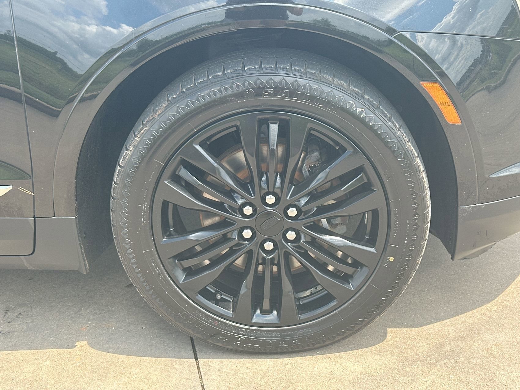 Used 2019 Black Cadillac Luxury image 10