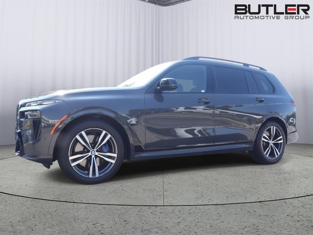 2024 BMW X7 M60i