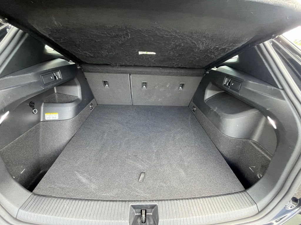 Certified Used 2025 Black Volkswagen 2.0T SEL R-Line image 28