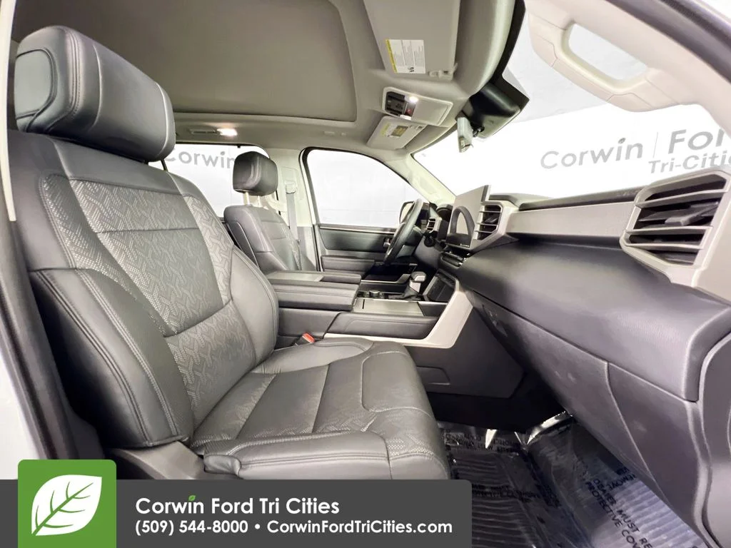 Used 2024 Wind Chill Pearl Toyota Limited image 18