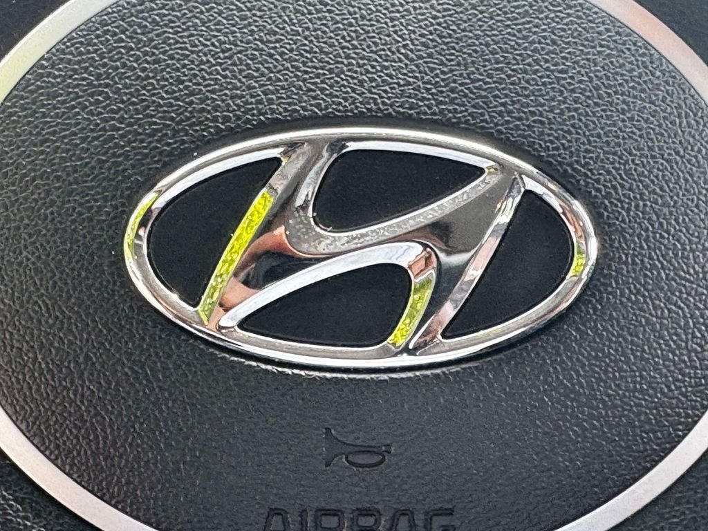 Used 2023 Blue Hyundai SEL image 11