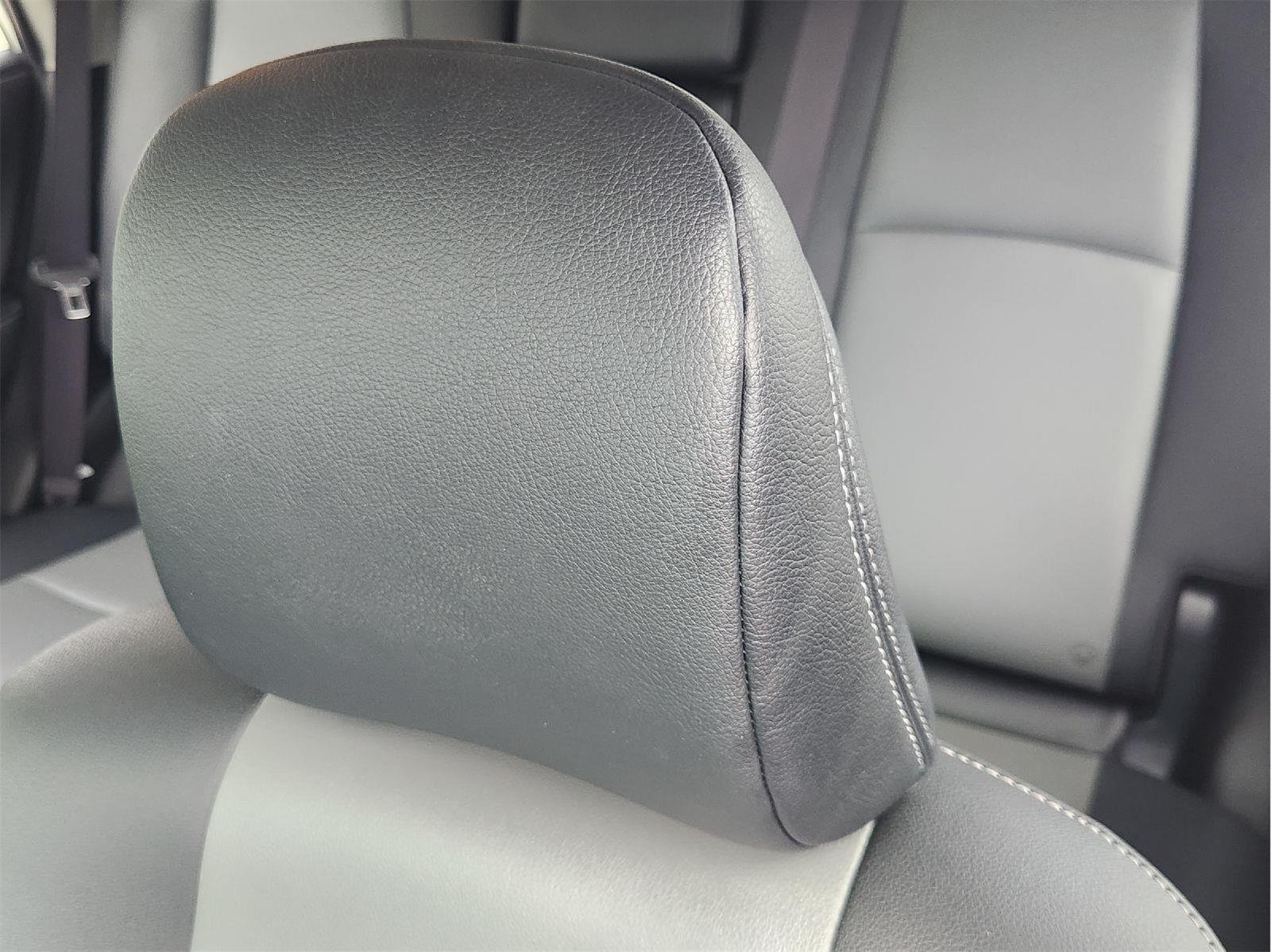 2020 Toyota 4Runner photo 15 of 32