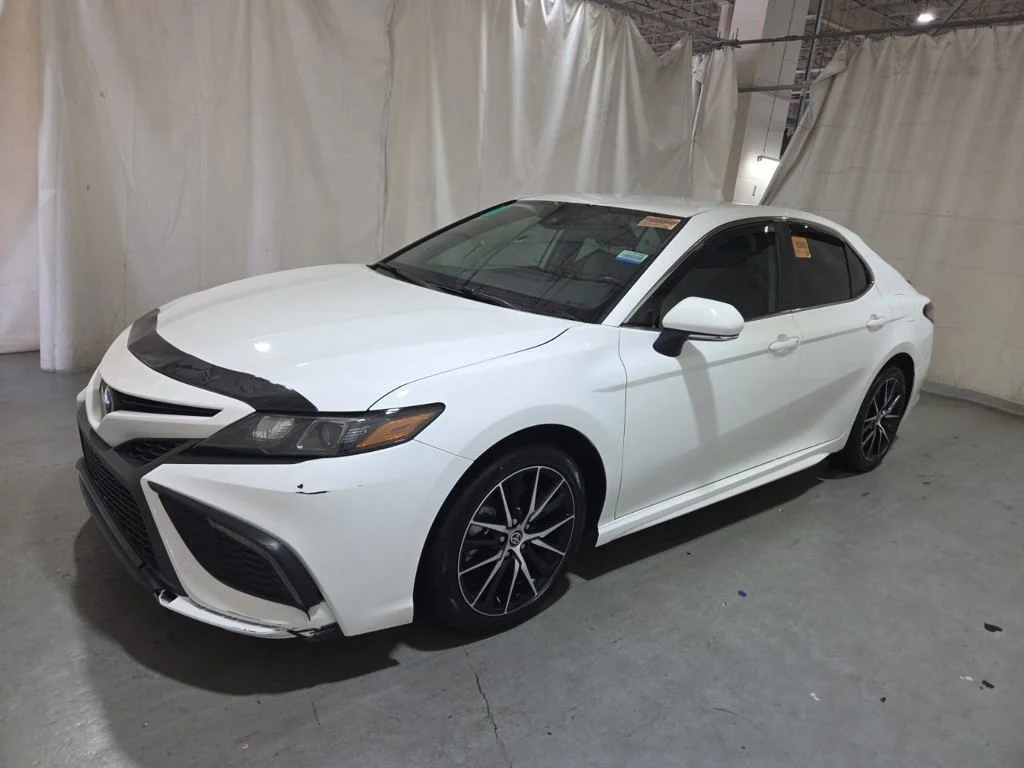 Used 2023 White Toyota SE image 12