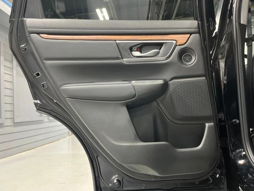 Certified Used 2022 Crystal Black Pearl Honda Touring image 28