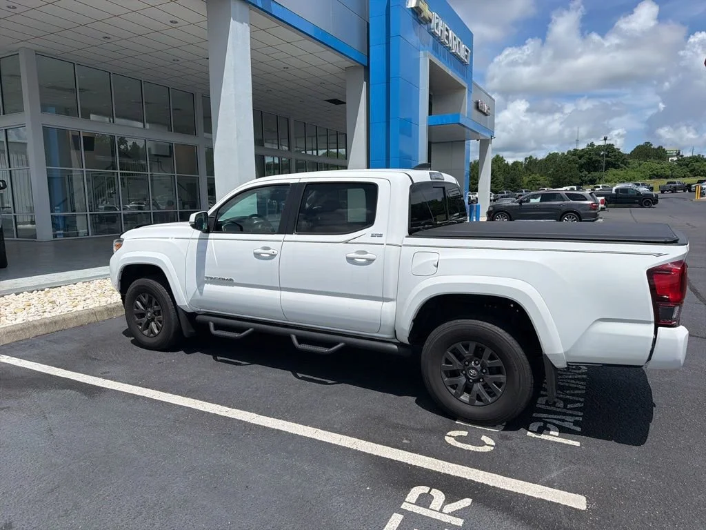 Used 2023 Ice Cap Toyota SR image 5