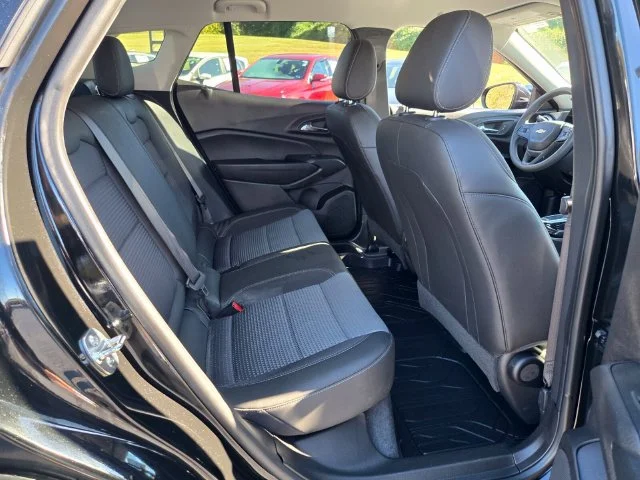 Used 2025 Mosaic Black Metallic Chevrolet LT image 19