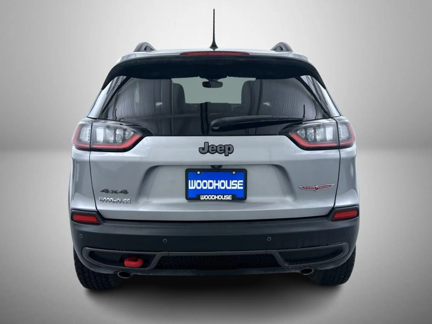 Used 2019 Silver Jeep Trailhawk image 6