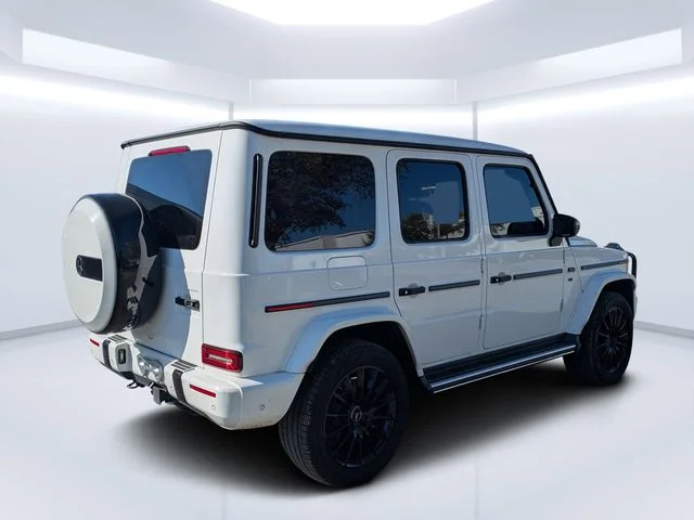 Used 2022 White Mercedes-Benz G 550 image 6