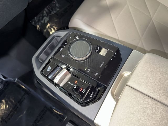 2023 BMW iX Base - Photo 28