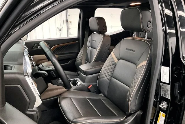 Used 2023 Onyx Black GMC Denali image 24