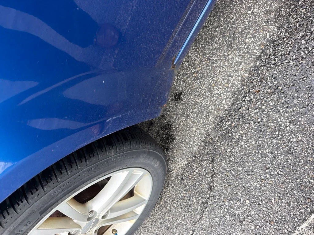 Used 2013 Blue Dodge SE image 3