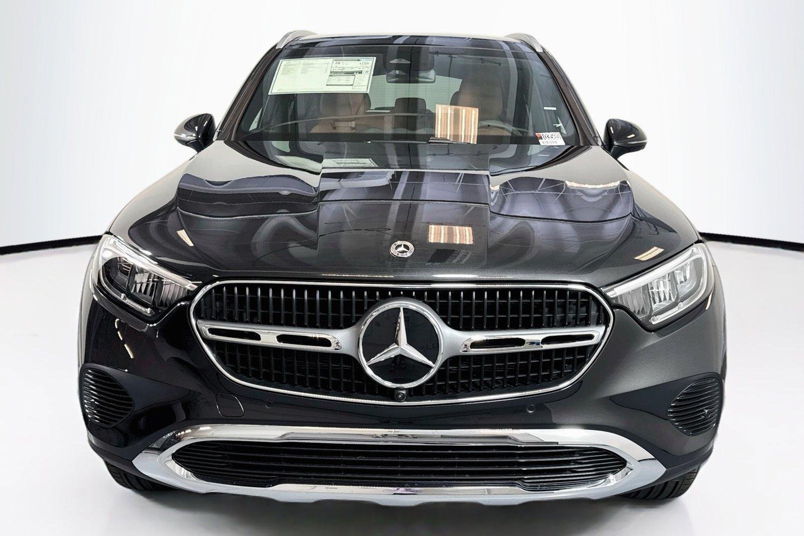 New 2026 Graphite Grey Metallic Mercedes-Benz GLC 300 image 2