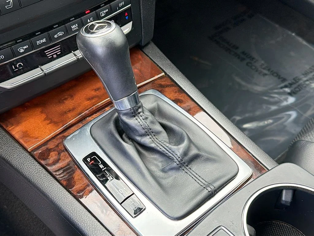 Used 2012  Mercedes-Benz E 350 image 24