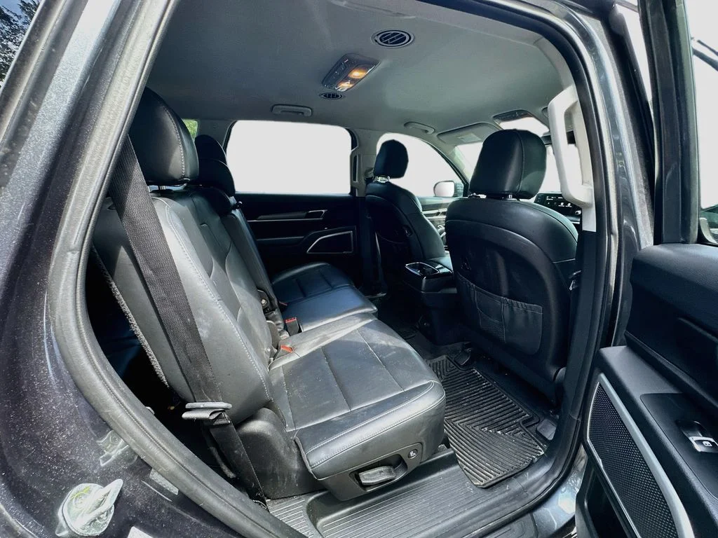 Used 2021 Grey Kia LX image 27
