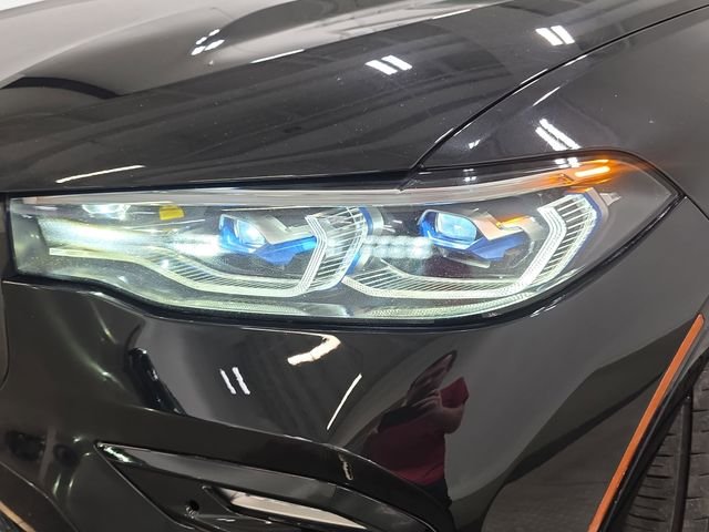 Used 2022 Black BMW M50i image 29