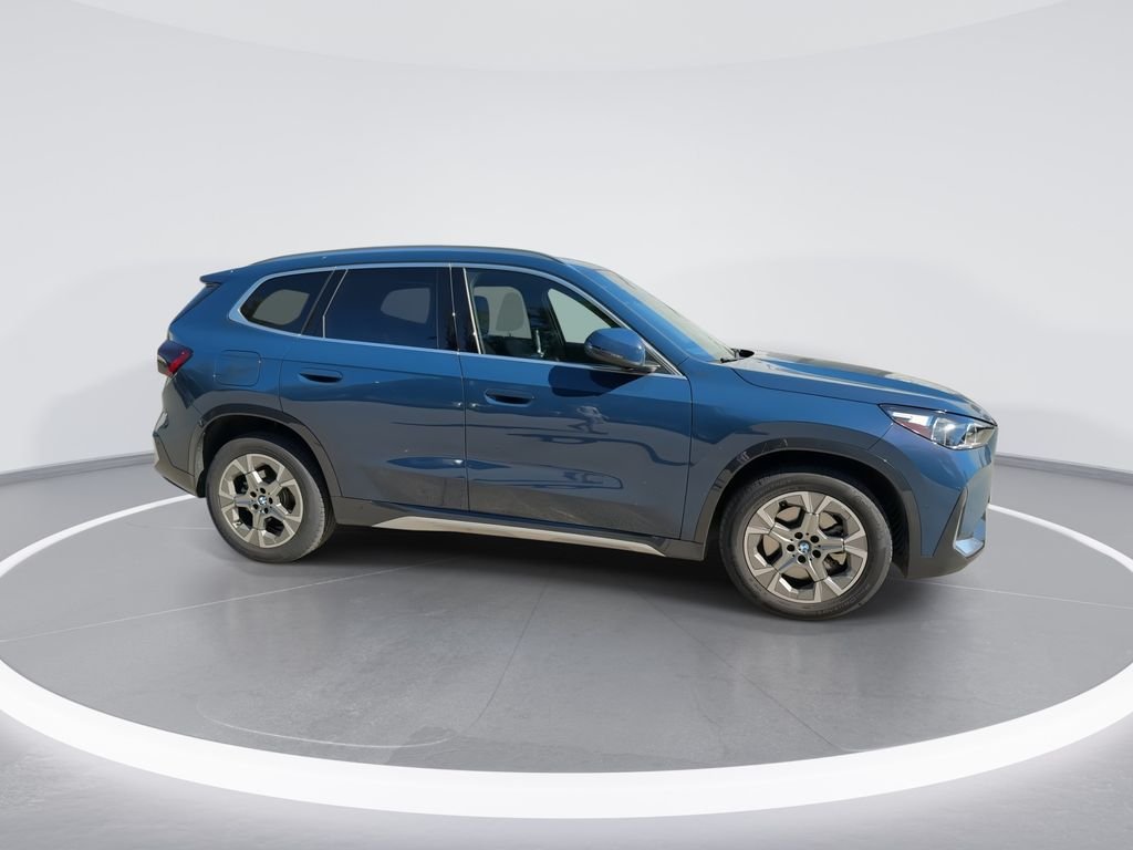 2026 BMW X1 28i - Photo 9