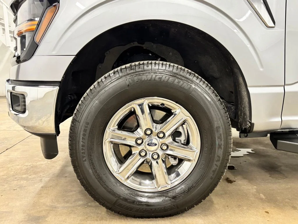 Used 2024 Silver Ford XLT image 10