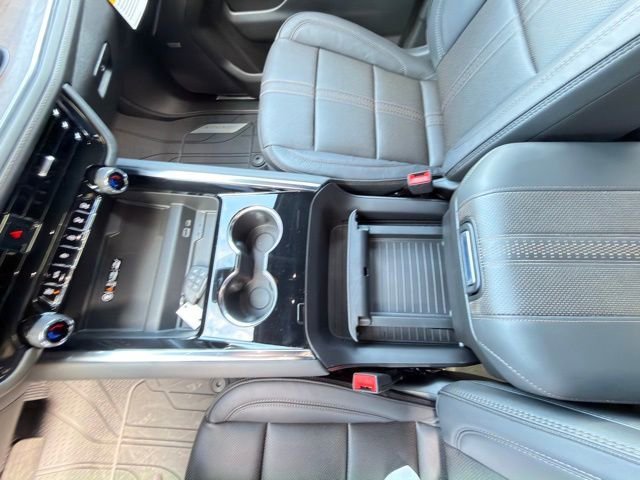 2026 Chevrolet Suburban High Country - Photo 30