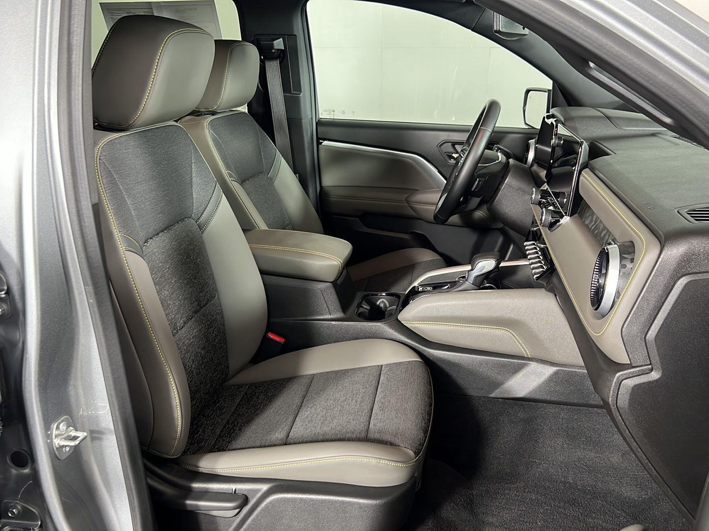 Used 2024 Sterling Gray Metallic Chevrolet ZR2 image 27