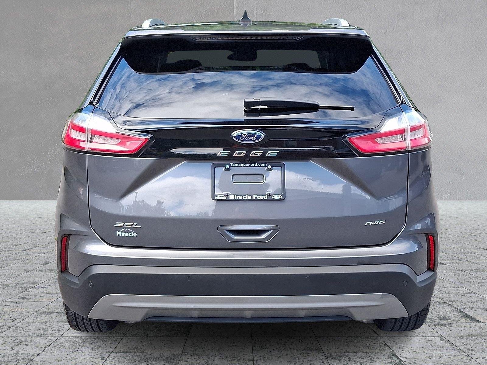 Used 2022 Carbonized Gray Metallic Ford SEL image 5