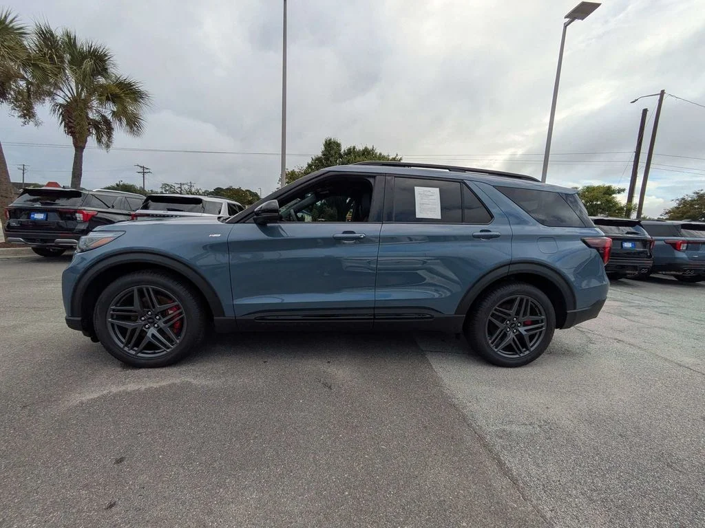 New 2026 Vapor Blue Metallic Ford ST-Line image 7
