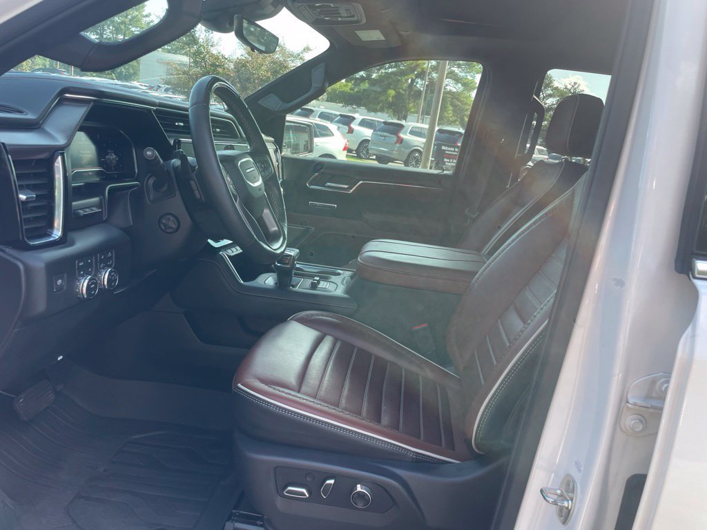 Used 2024 White GMC Denali Ultimate image 11