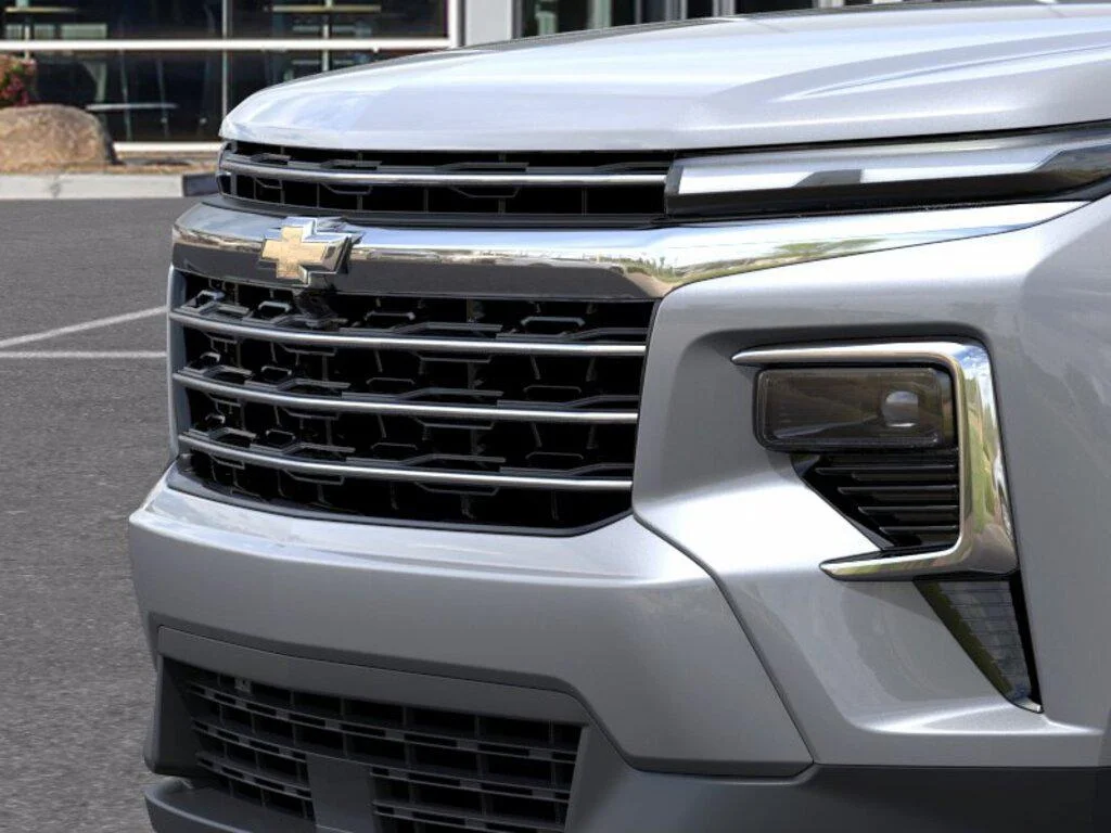 New 2027 Sterling Gray Metallic Chevrolet LT image 13