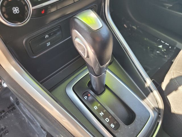 Used 2018 Blue Ford SE image 20