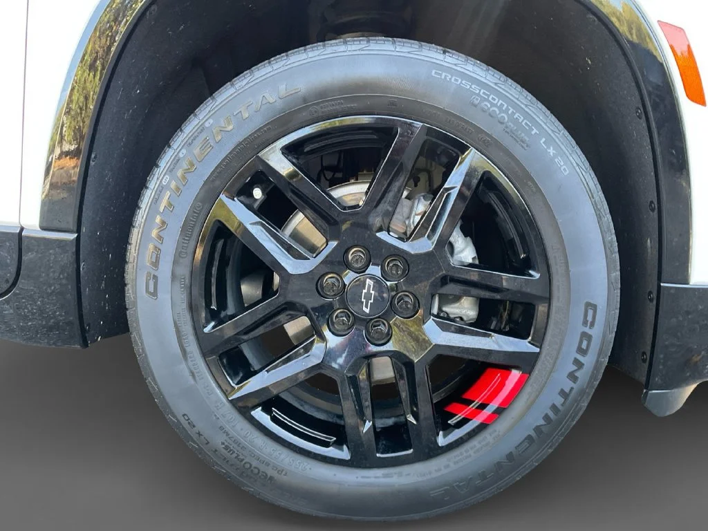 Used 2022 Beige Chevrolet Premier image 16