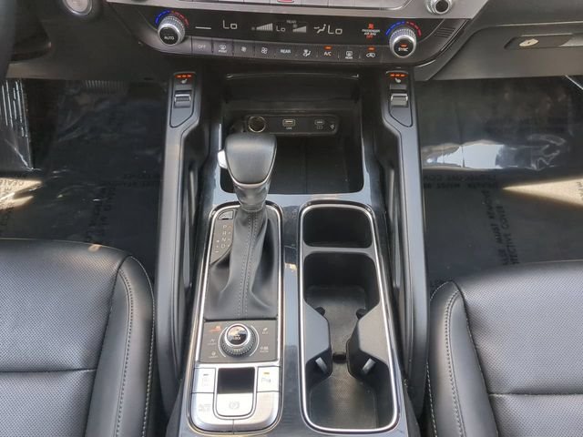 Used 2025 Black Kia S image 22