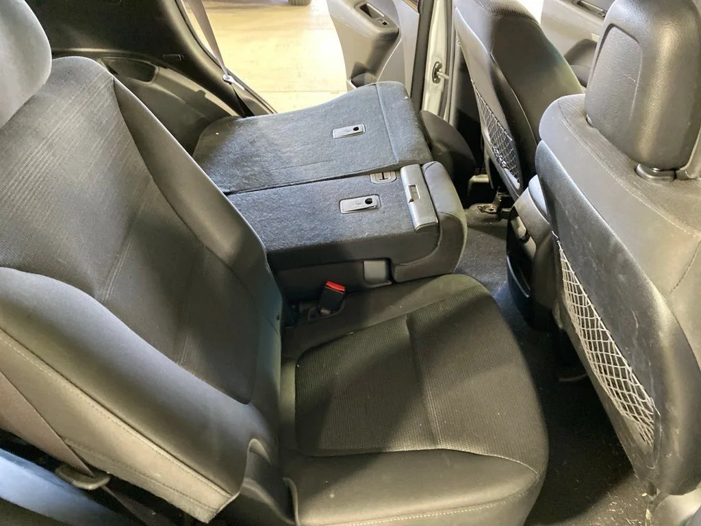 Used 2015 Snow White Pearl Kia LX image 9