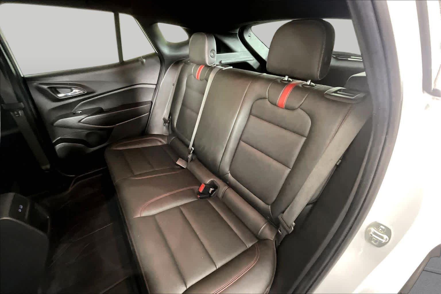 Used 2026 Summit White Chevrolet 2RS image 18