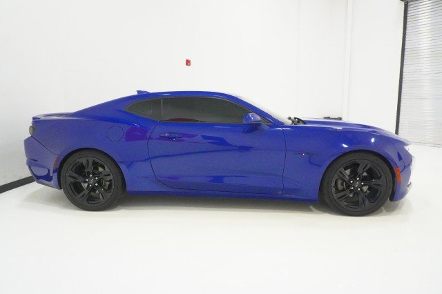 Used 2021  Chevrolet 1LS image 4
