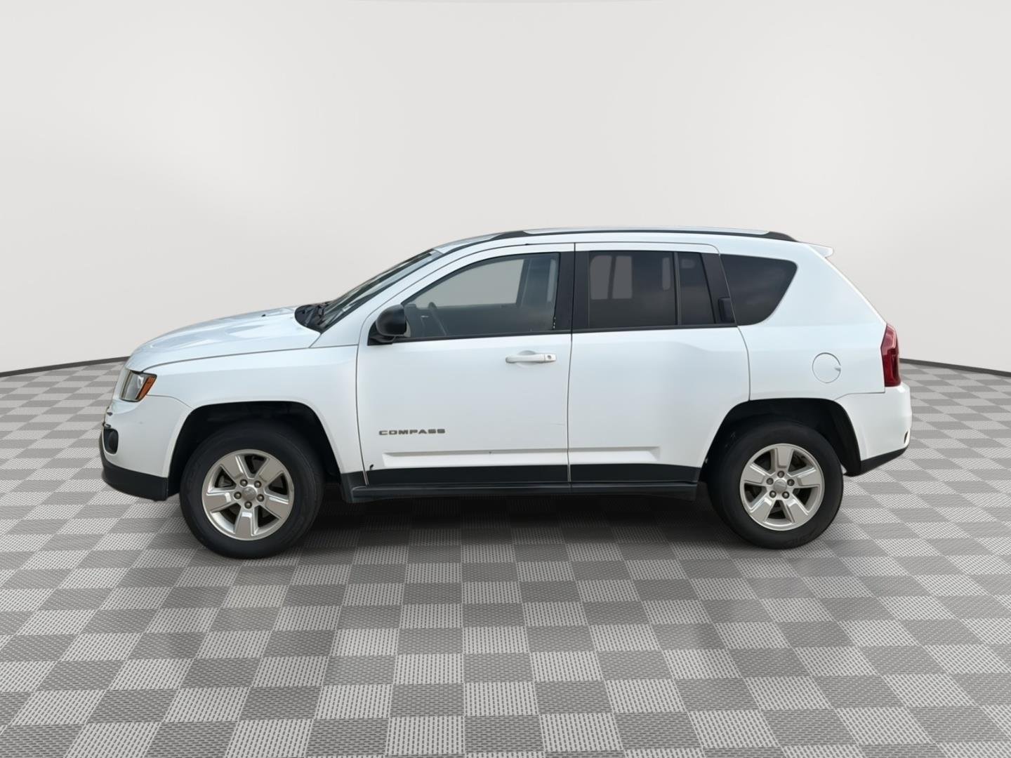 Used 2015 Bright White Clearcoat Jeep Sport image 2