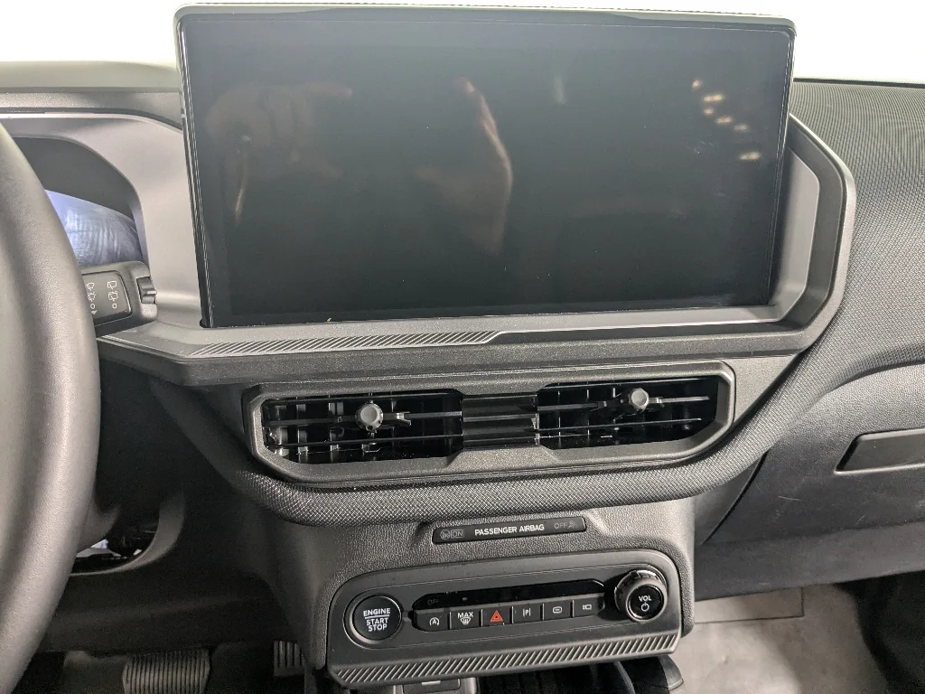 Used 2025 Gray Ford Badlands image 27
