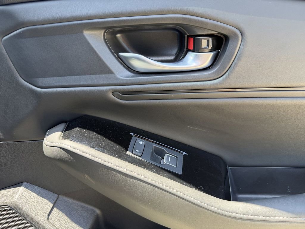 Certified Used 2025  Honda Touring image 11